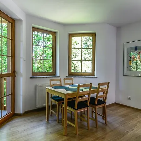 Zacisze * קרפאז'